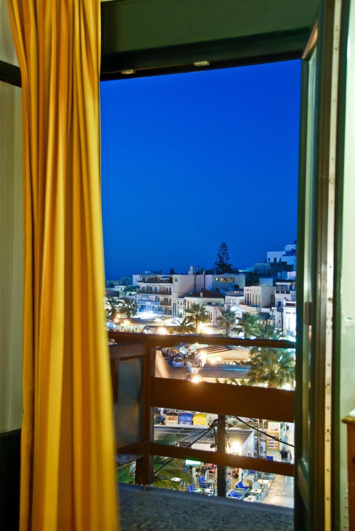Coronis Hotel 2*